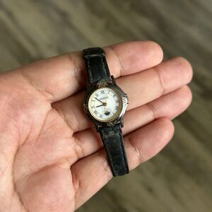 Vintage Gucci Women's Ladies Moonphase Wristwatch Watch
